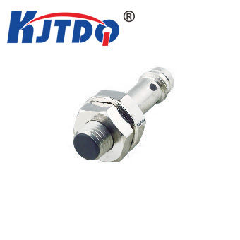 M8�Ӳ��ʽ�����ͽӽ��_�P(gu��n)